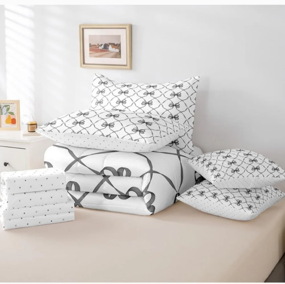 Elegant Gray and White Bedding Set 7 piece Twin set